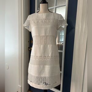 Donna Morgan White Linen and Lace  Dress Size 6